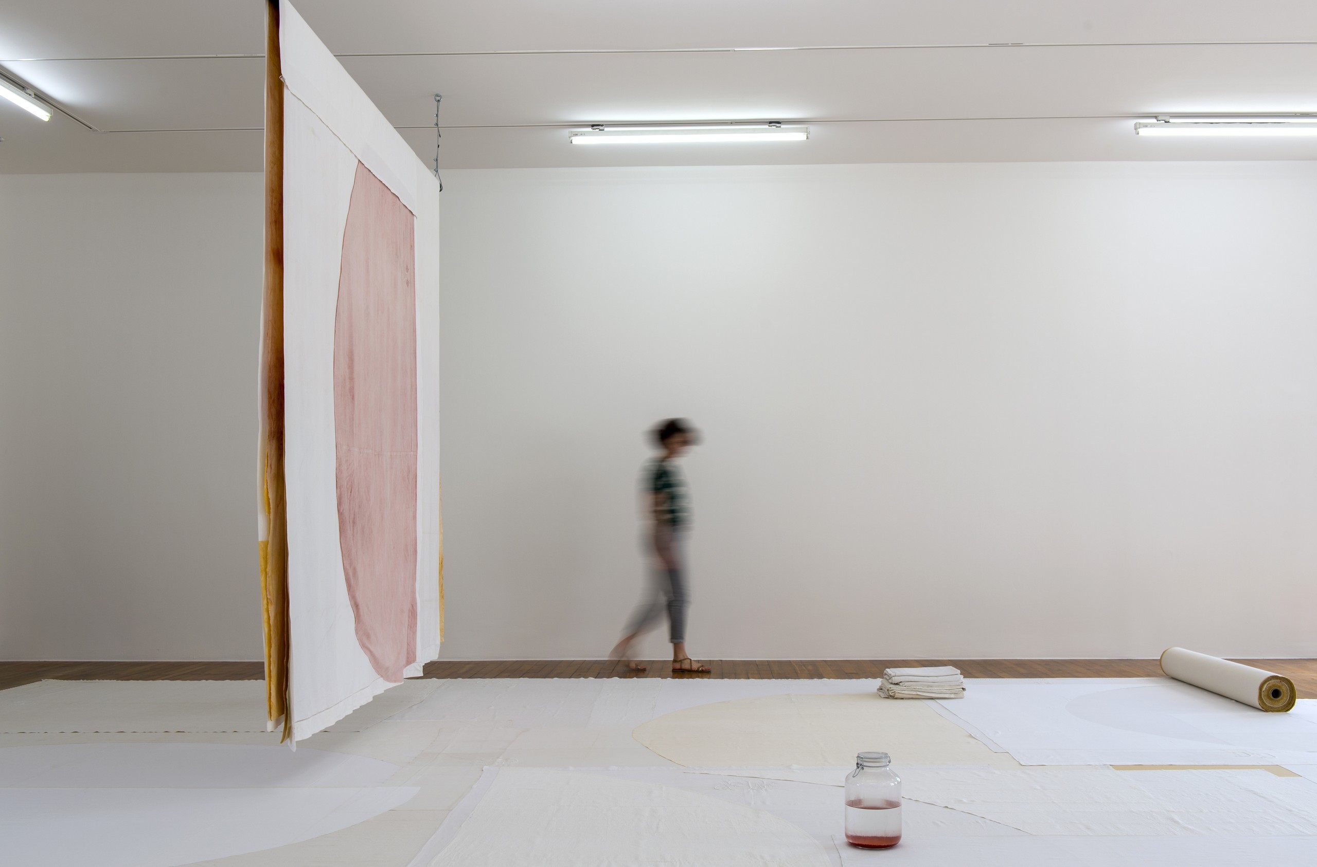 Adrien Vescovi, vue de l’exposition Soleil Blanc, Le Grand-Café, Saint-Nazaire, photo : Marc Domage, 2021